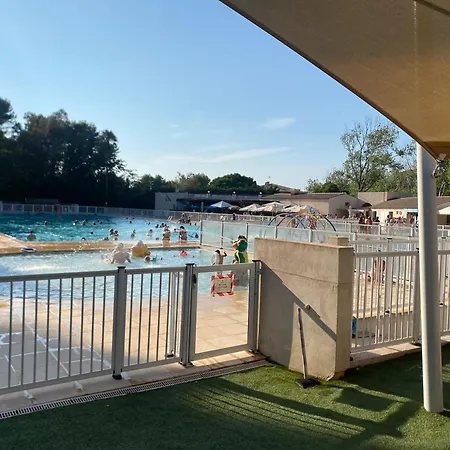 Sci Des Fontaines סיס-פור-לה-פלאז'