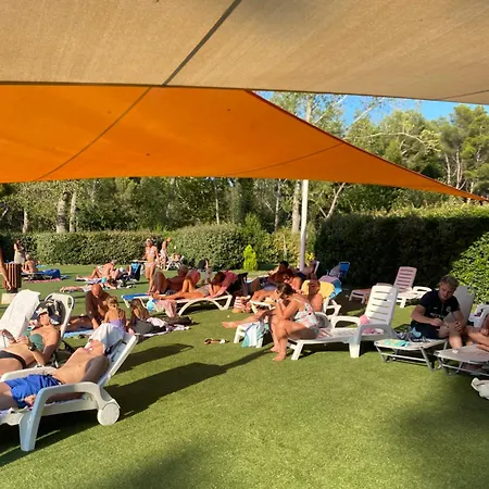 Sci Des Fontaines * Сис-Фур-Ле-Пляж